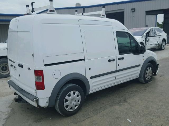 NM0LS7BN6BT069136 - 2011 FORD TRANSIT CO WHITE photo 4