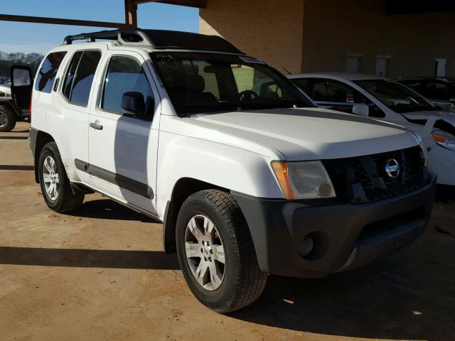 5N1AN08U06C541856 - 2006 NISSAN XTERRA OFF WHITE photo 1