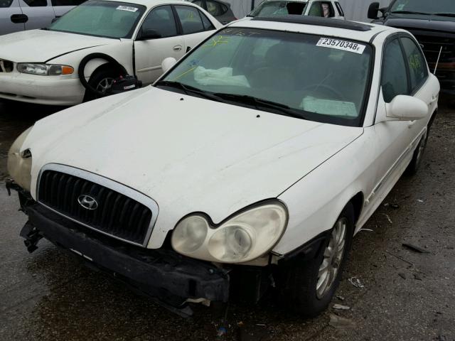 KMHWF35H94A979697 - 2004 HYUNDAI SONATA GLS WHITE photo 2