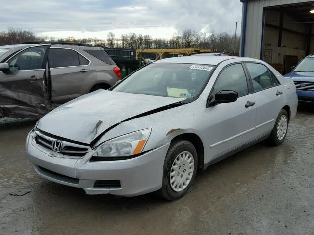 1HGCM56116A145681 - 2006 HONDA ACCORD VAL SILVER photo 2