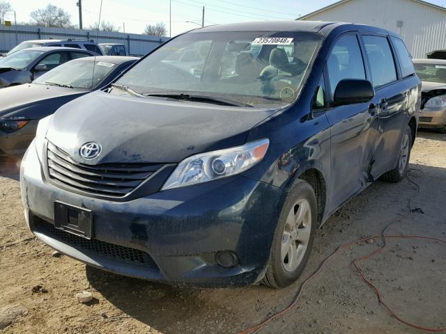 5TDKA3DC0BS002648 - 2011 TOYOTA SIENNA BAS BLUE photo 2