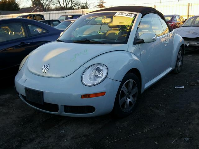 3VWRF31Y86M305986 - 2006 VOLKSWAGEN NEW BEETLE 青色 照片 2