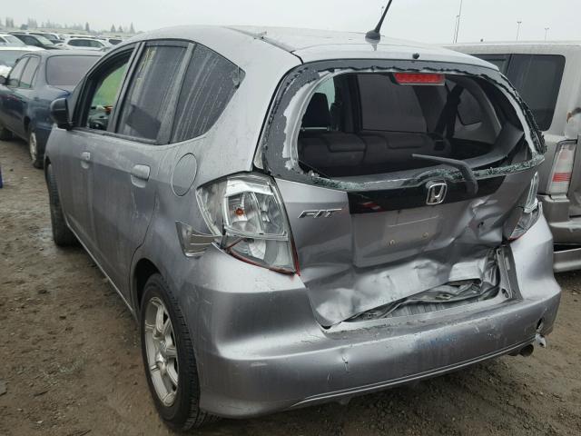 JHMGE88259S030129 - 2009 HONDA FIT SILVER photo 3