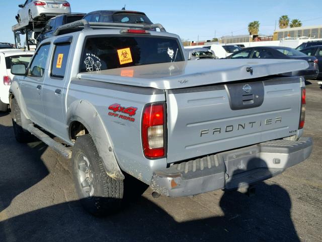 1N6ED27Y42C366012 - 2002 NISSAN FRONTIER C SILVER photo 3