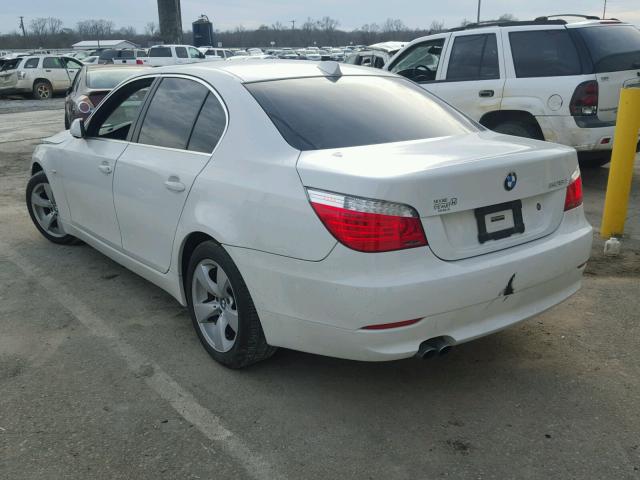 WBANU53528CT11533 - 2008 BMW 528 I WHITE photo 3