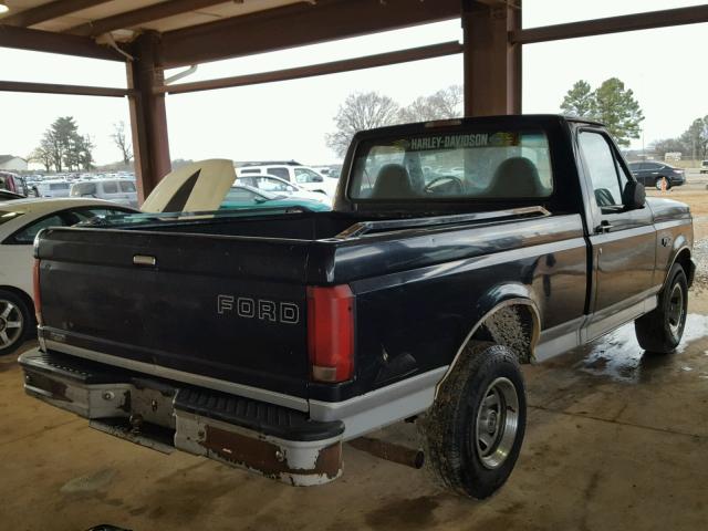 1FTEF15YXTLB17337 - 1996 FORD F150 BLACK photo 4