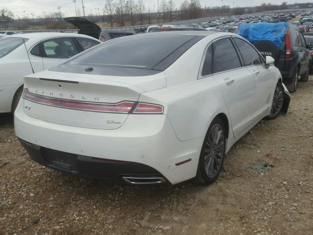 3LN6L2JK4DR823223 - 2013 LINCOLN MKZ WHITE photo 4