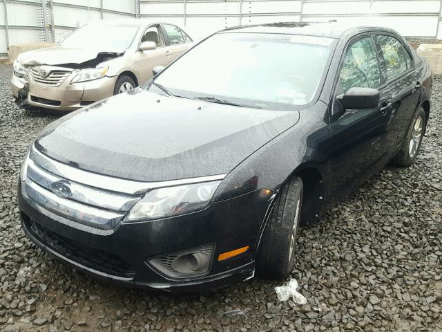 3FAHP0GA2CR174417 - 2012 FORD FUSION S BLACK photo 2