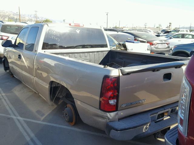 2GCEC19TX41284313 - 2004 CHEVROLET SILVERADO GOLD photo 3