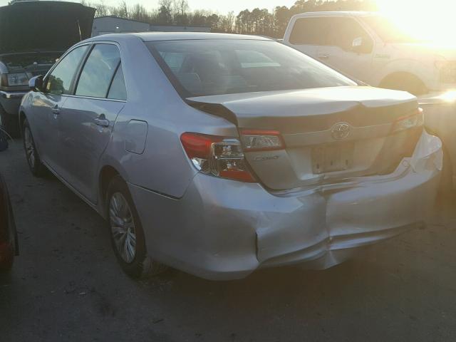 4T1BF1FK1CU038481 - 2012 TOYOTA CAMRY BASE SILVER photo 3