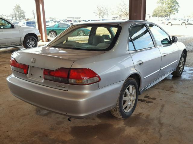 1HGCG56712A161241 - 2002 HONDA ACCORD SE SILVER photo 4