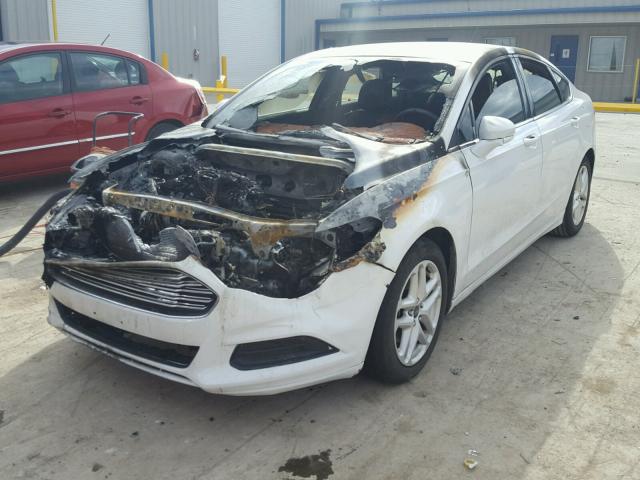 3FA6P0HR3DR195094 - 2013 FORD FUSION SE WHITE photo 2