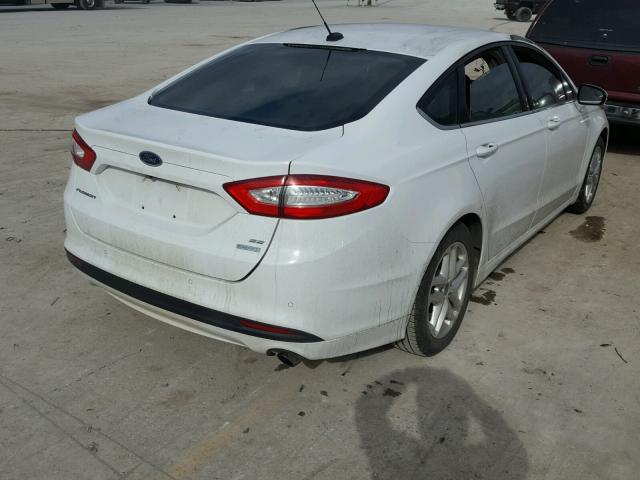 3FA6P0HR3DR195094 - 2013 FORD FUSION SE WHITE photo 4