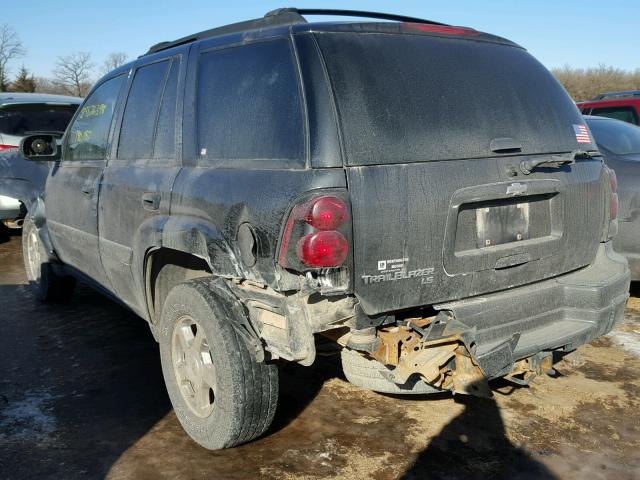 1GNDT13S652138804 - 2005 CHEVROLET TRAILBLAZE GRAY photo 3