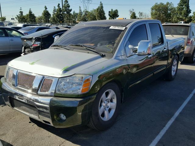 1N6AA07A54N500791 - 2004 NISSAN TITAN XE TWO TONE photo 2