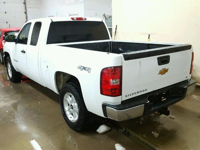 1GCRKPE73DZ165851 - 2013 CHEVROLET SILVERADO WHITE photo 3