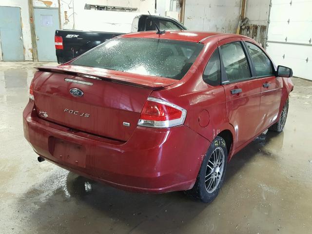 1FAHP3FN4AW191204 - 2010 FORD FOCUS SE RED photo 4