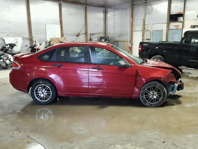 1FAHP3FN4AW191204 - 2010 FORD FOCUS SE RED photo 9