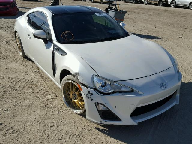 JF1ZNAA16E9704301 - 2014 TOYOTA SCION FR-S WHITE photo 1