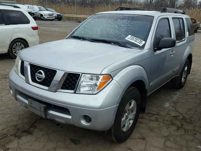 5N1AR18U77C629542 - 2007 NISSAN PATHFINDER GRAY photo 2