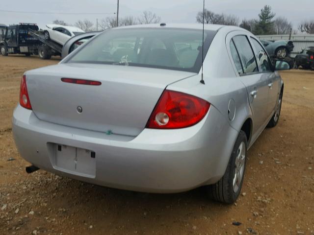 1G1AK58F287260917 - 2008 CHEVROLET COBALT LS SILVER photo 4