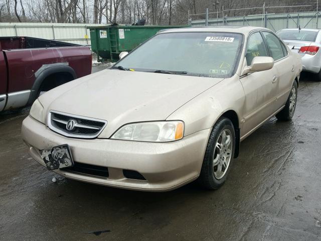 19UUA5673YA002199 - 2000 ACURA 3.2TL GOLD photo 2