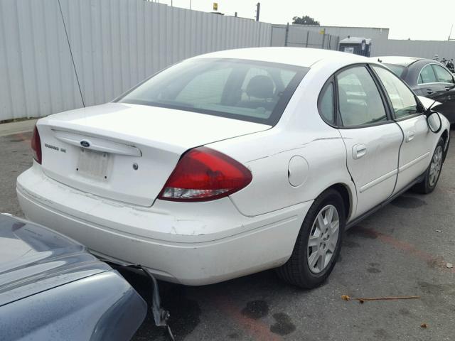 1FAFP53U07A193052 - 2007 FORD TAURUS SE WHITE photo 4