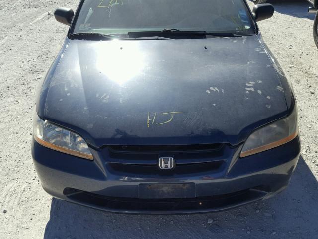 1HGCF8540XA019871 - 1999 HONDA ACCORD DX BLUE photo 7