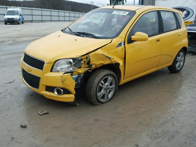 KL1TG6DE1BB123306 - 2011 CHEVROLET AVEO LT YELLOW photo 2