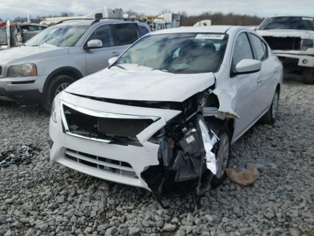 3N1CN7AP9HL837124 - 2017 NISSAN VERSA S WHITE photo 2