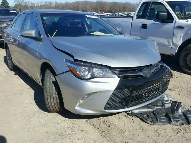 4T1BF1FK2HU737724 - 2017 TOYOTA CAMRY LE SILVER photo 1