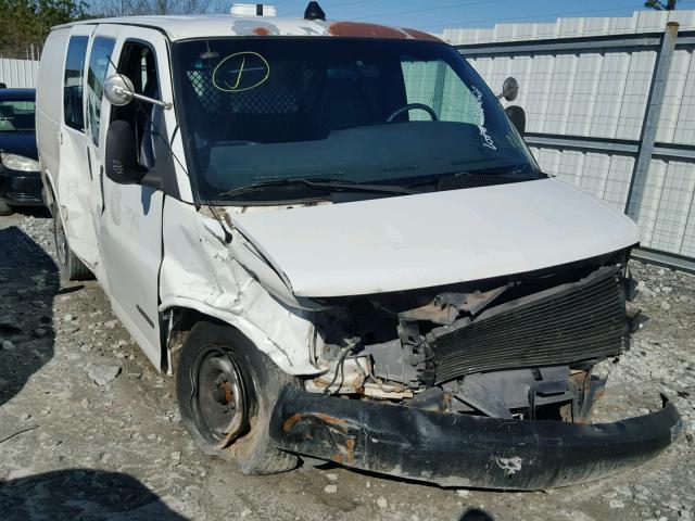 1GCFG25W5Y1150383 - 2000 CHEVROLET EXPRESS G2 WHITE photo 1