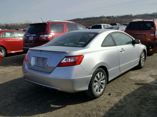 2HGFG12608H545377 - 2008 HONDA CIVIC LX SILVER photo 4