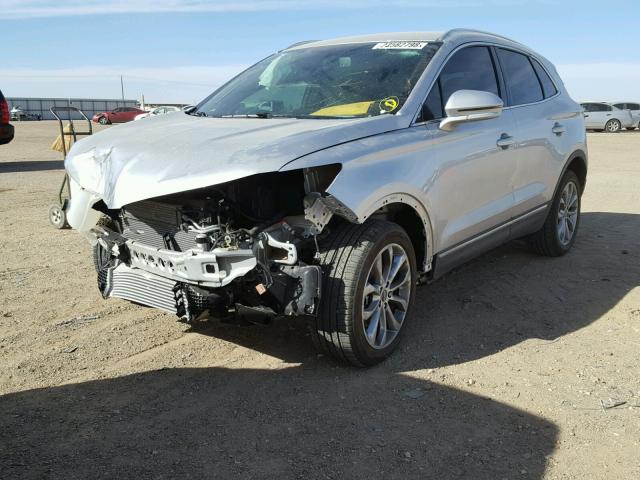 5LMCJ2C97HUL35821 - 2017 LINCOLN MKC SELECT SILVER photo 2