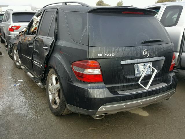 4JGBB75E06A001275 - 2006 MERCEDES-BENZ ML 500 BLACK photo 3