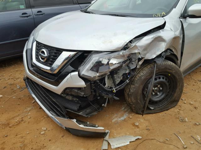 5N1AT2MT9HC742804 - 2017 NISSAN ROGUE S SILVER photo 9