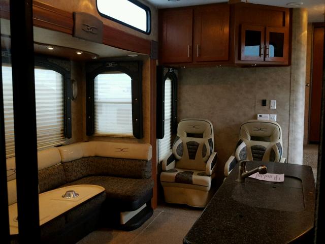 4YDF403279F811202 - 2009 KEYSTONE FUZION WHITE photo 6