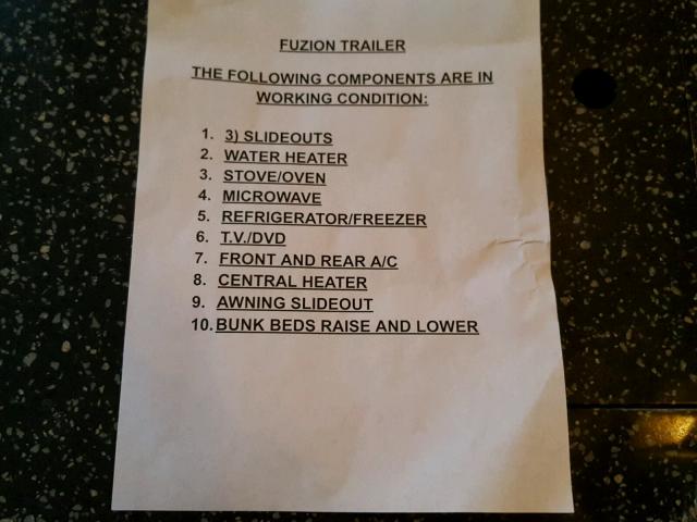 4YDF403279F811202 - 2009 KEYSTONE FUZION WHITE photo 9