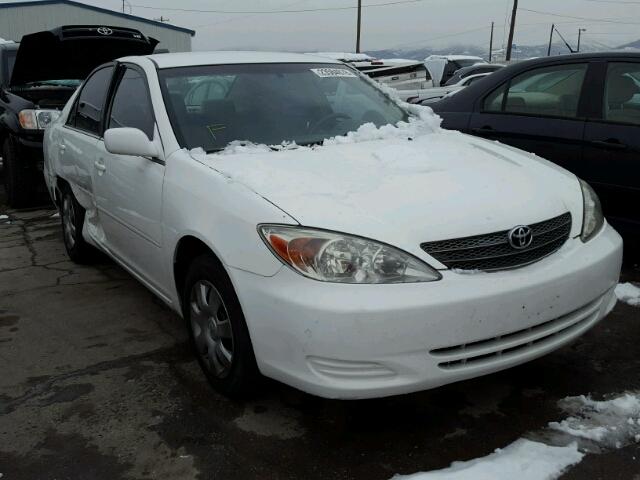 4T1BE32K72U065140 - 2002 TOYOTA CAMRY LE WHITE photo 1