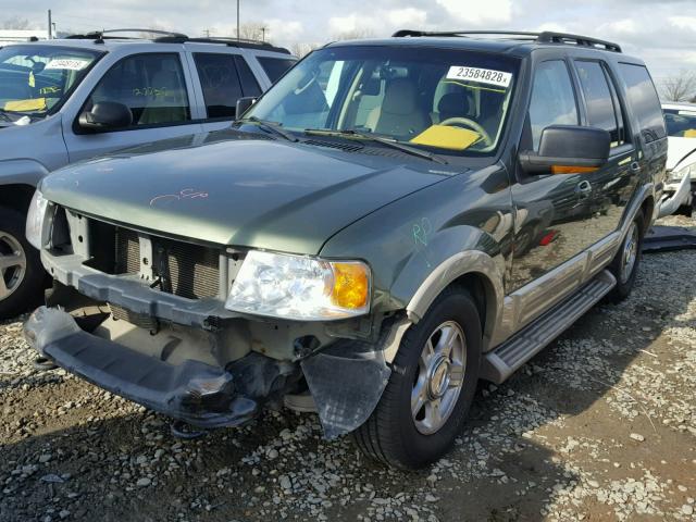 1FMFU18535LA23388 - 2005 FORD EXPEDITION GREEN photo 2