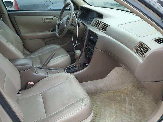 4T1BF28K21U963609 - 2001 TOYOTA CAMRY LE BEIGE photo 5