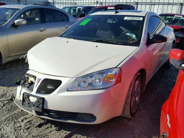 1G2ZH17N684221554 - 2008 PONTIAC G6 GT WHITE photo 2