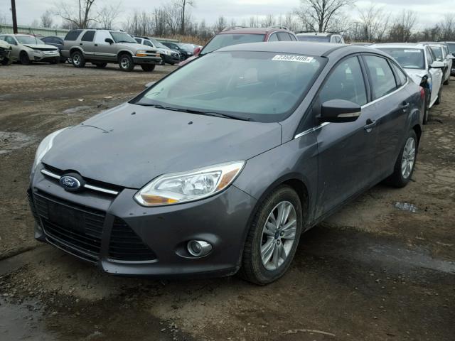 1FAHP3H2XCL147893 - 2012 FORD FOCUS SEL GRAY photo 2