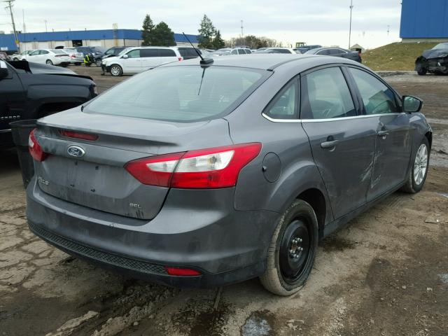 1FAHP3H2XCL147893 - 2012 FORD FOCUS SEL GRAY photo 4