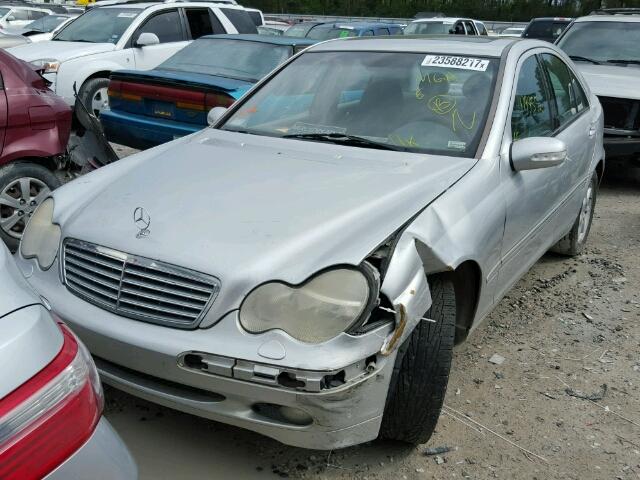 WDBRF64J52F257472 - 2002 MERCEDES-BENZ C320 SILVER photo 2