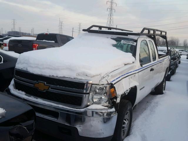 1GC2CVCG3CZ316224 - 2012 CHEVROLET SILVERADO WHITE photo 2