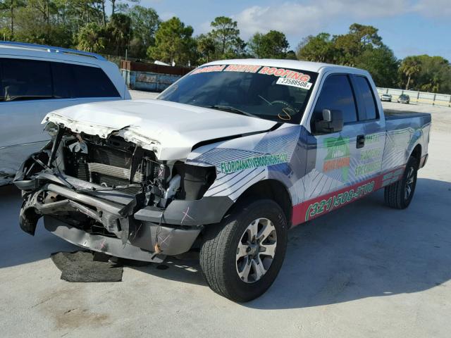 1FTFX1CF1DKF29348 - 2013 FORD F150 SUPER WHITE photo 2