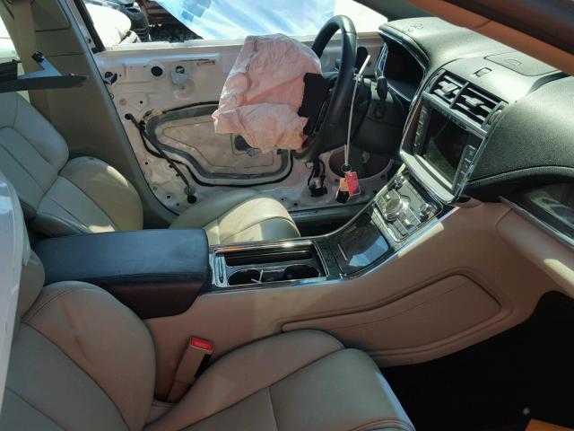 1LN6L9RP4H5607356 - 2017 LINCOLN CONTINENTA WHITE photo 5