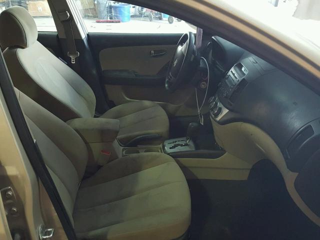 KMHDU4AD3AU149636 - 2010 HYUNDAI ELANTRA BL TAN photo 5