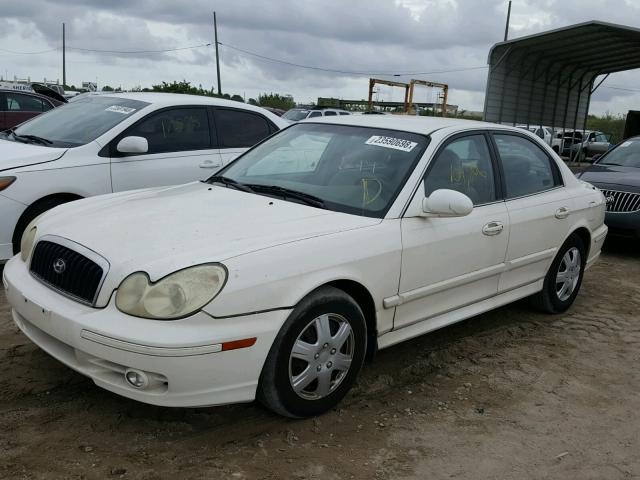 KMHWF25S34A063717 - 2004 HYUNDAI SONATA GL WHITE photo 2